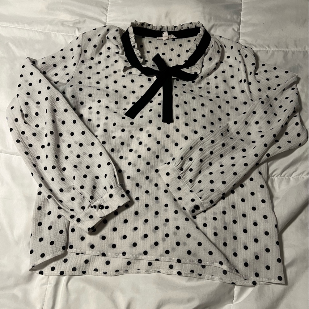 Polka dot long sleeve blouse